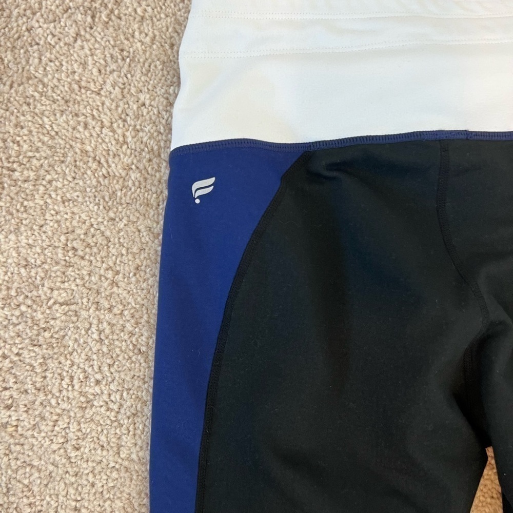 𝅺FABLETICS Women’s Black and Blue Leggings Fits‎ XS/S - Picture 4 of 7